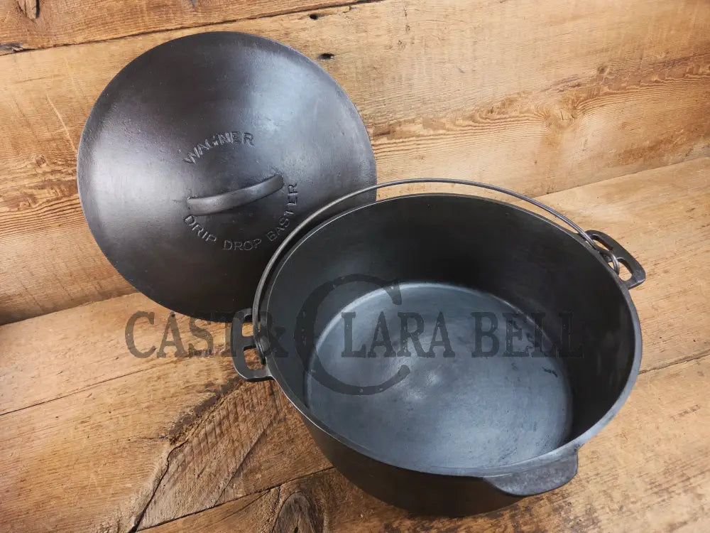 Gorgeous. 1920’s Wagner #9 Dutch Oven round roaster with Turtle Top Style Sawtooth Baster Lid Dutch Ovens Trivets &