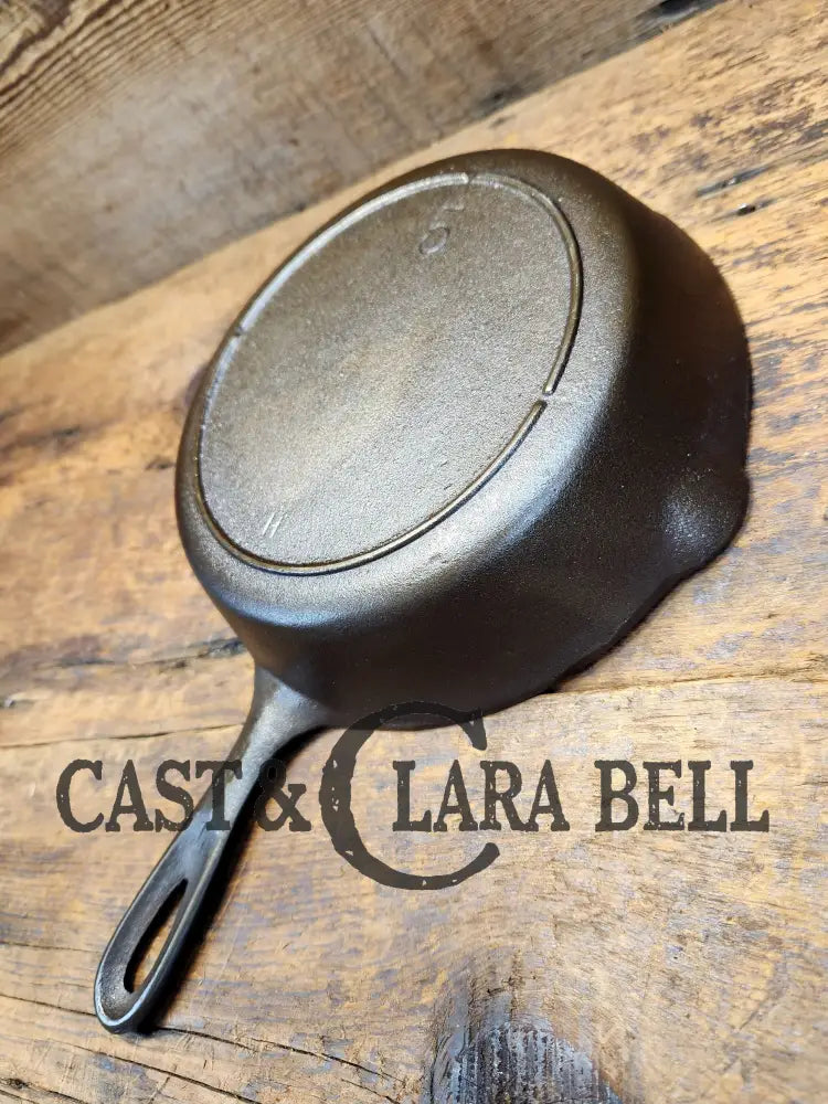 Gorgeous 1930’S Era Lodge #5 Skillet With 3 Notch Heat Ring And L Two Slash Markings At 6