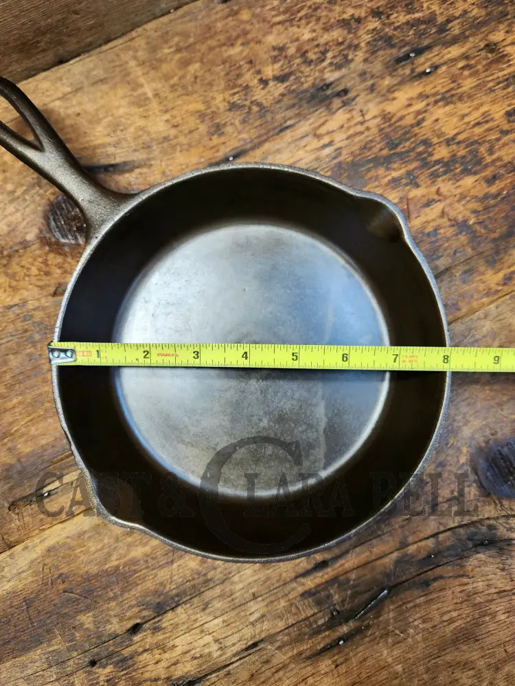 Gorgeous 1930’S Era Lodge #5 Skillet With 3 Notch Heat Ring And L Two Slash Markings At 6