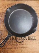 Gorgeous. 1930’s Griswold #8 Cast Iron Skillet with Large Block Logo 704 Skillet