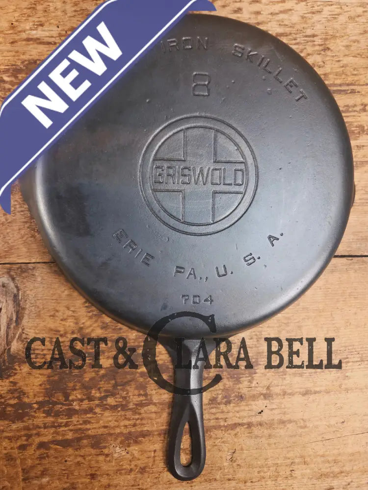 Gorgeous. 1930’s Griswold #8 Cast Iron Skillet with Large Block Logo 704 Skillet