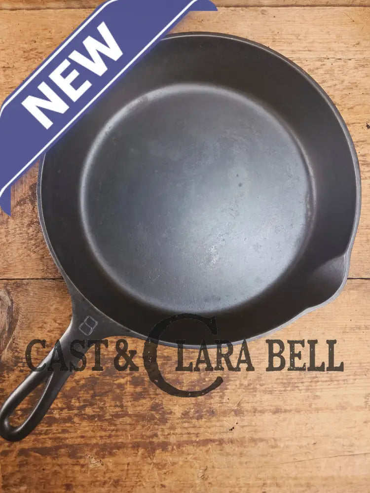 Gorgeous. 1930’s Griswold #8 Cast Iron Skillet with Large Block Logo 704 Skillet