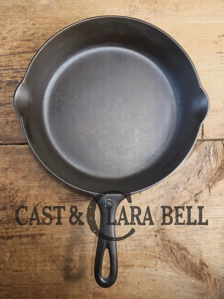 Gorgeous 1930’s Griswold #8 Cast Iron Skillet with Large Block Logo 704 Skillet