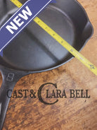 Gorgeous. 1930’s Griswold #8 Cast Iron Skillet with Large Block Logo 704 Skillet