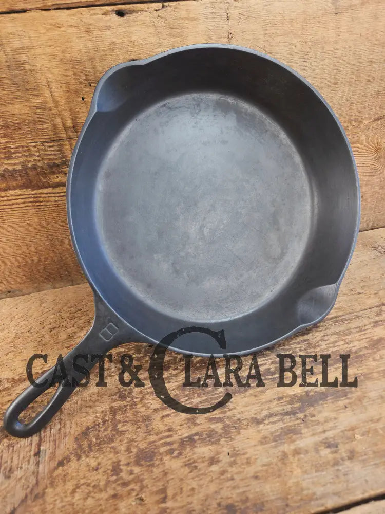 Gorgeous 1930’s Griswold #8 Cast Iron Skillet with Large Block Logo 704 C Skillet