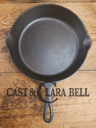 Gorgeous. 1930’s Griswold #8 Cast Iron Skillet with Large Block Logo 704 D Skillet