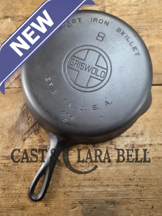 Gorgeous. 1930’s Griswold #8 Cast Iron Skillet with Large Block Logo 704 D Skillet