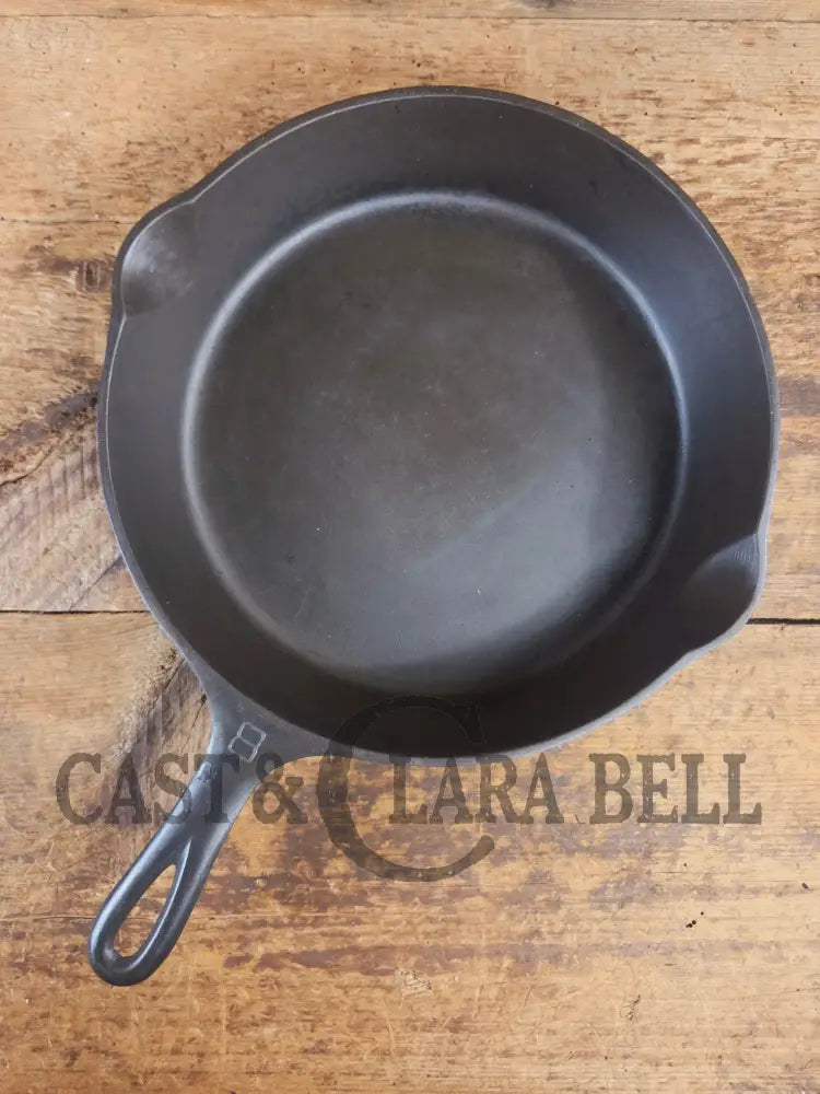 Gorgeous 1930’s Griswold #8 Cast Iron Skillet with Large Block Logo 704 K - Skillet
