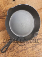 Gorgeous. 1940’s Era Griswold #7 Cast Iron Skillet with Small Block Logo 701 E Skillet