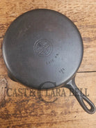 Gorgeous. 1940’s Era Griswold #7 Cast Iron Skillet with Small Block Logo 701 E Skillet