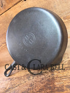 Gorgeous. 1940’s Era Griswold #7 Cast Iron Skillet with Small Block Logo 701 G Skillet