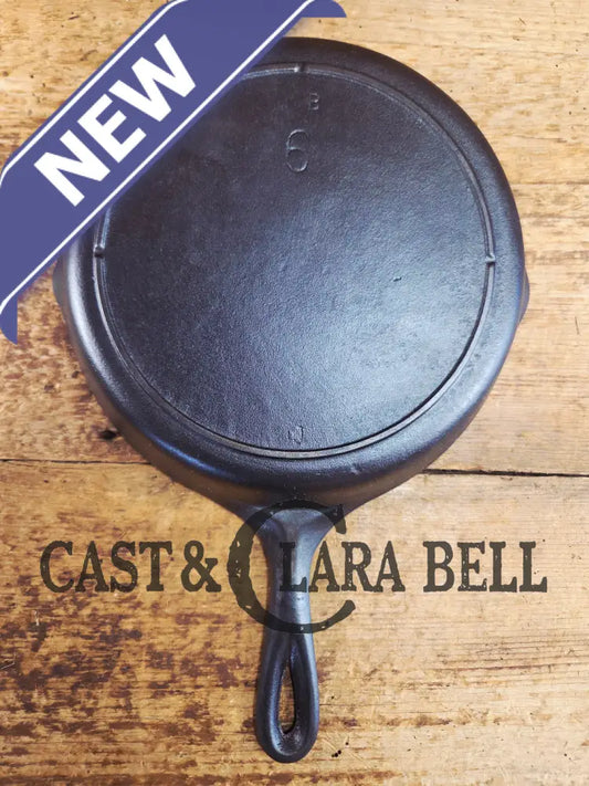 Gorgeous 1940’s Lodge #6 Skillet with 3-Notch Heat Ring. Perfect for the whole family perfect for sauté and sides