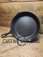 Gorgeous 1940’s Lodge #6 Skillet with 3-Notch Heat Ring. Perfect for the whole family perfect for saute and sides