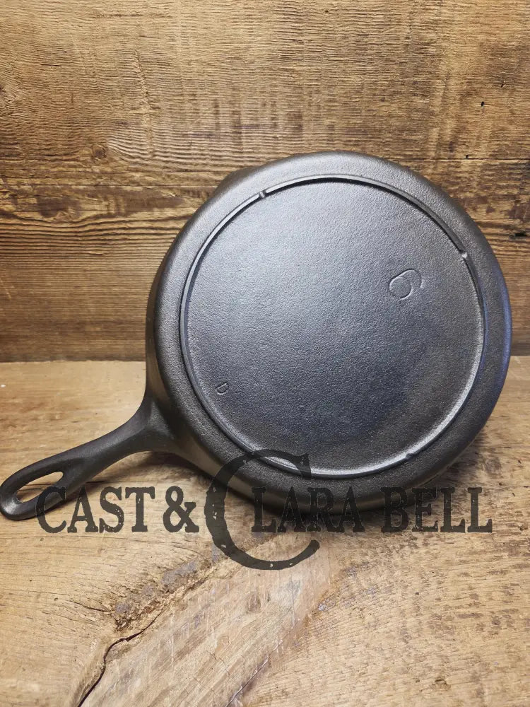 Gorgeous 1940’s Lodge #6 Skillet with 3-Notch Heat Ring. Perfect for the whole family perfect for saute and sides
