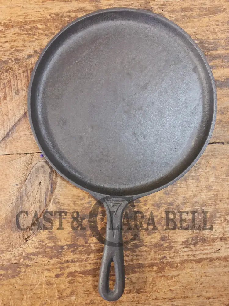 Gorgeous and harder to find King Stove and Range (Became Martin S&R) No. 7 Skillet Griddle. Sheffield AL - Griddle