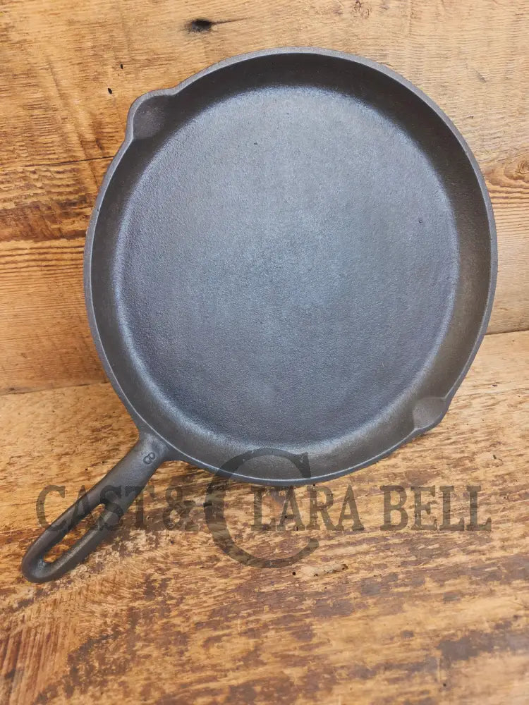 Gorgeous and harder to find Martin Stove & Range No. 8 Skillet Griddle with early Block Logo. Versatile restored and