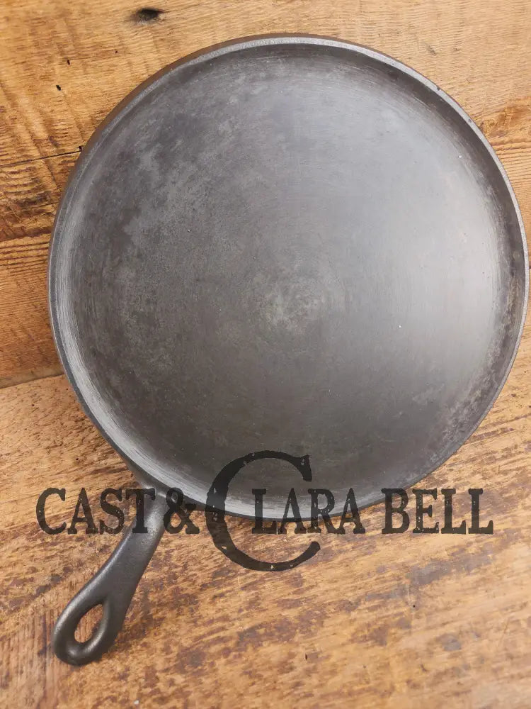 Gorgeous and not often seen #9 Puritan round griddle by Griswold. Perfect for everyday pancakes grilled cheese or oven