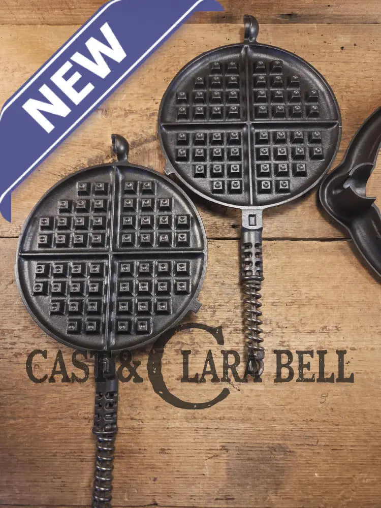 Gorgeous and the biggest made! Hard to Find 1930’s Griswold #9! waffle iron with short base. 316/317 Paddles matching