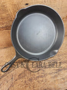 Gorgeous and unique! 1930’s era Griswold #8 Cast Iron Skillet with Heat Ring 755. Similar to the Victor design. Great