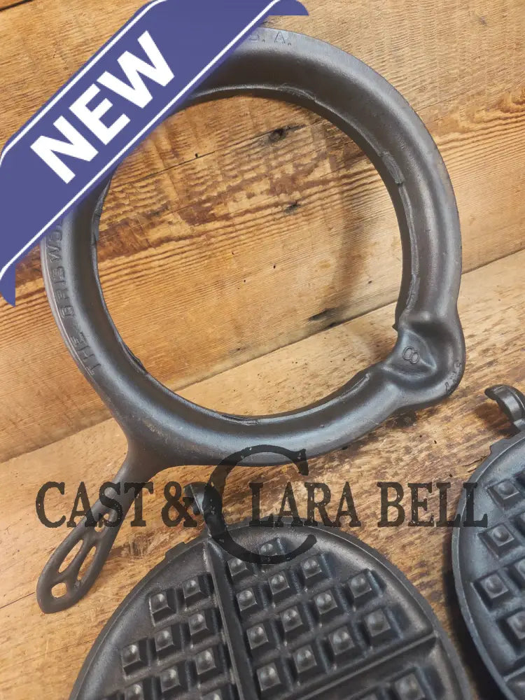 GORGEOUS! Awesome 1920’s Slant Log Griswold #8 Waffle Iron 314/313 with Fully marked Base 327. Ready to make crispy