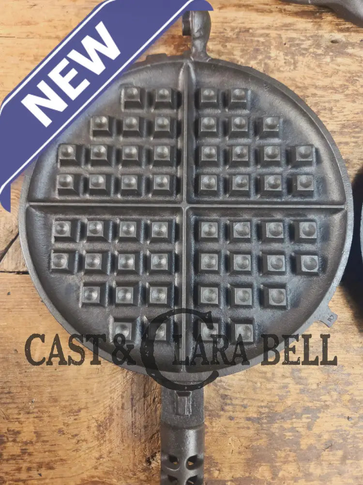 GORGEOUS! Awesome 1920’s Slant Log Griswold #8 Waffle Iron 314/313 with Fully marked Base 327. Ready to make crispy