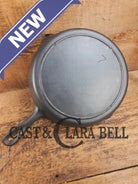 Gorgeous. Classic 1910’s Lodge #7 Cast Iron Skillet Three Notch. Light sleek and ready to cook with! Skillet