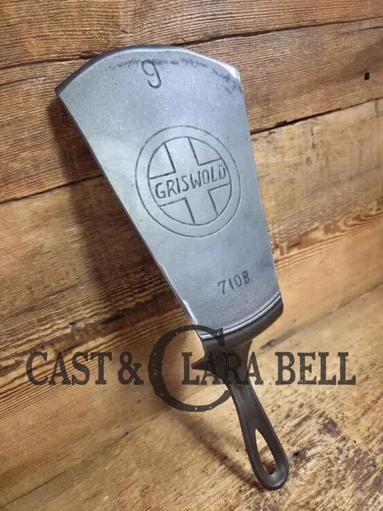 Gorgeous custom made #9 710 A Griswold Cast Iron Spatula. Reclaimed 1910’s Griswold Slant ERIE skillet. Awesome gift