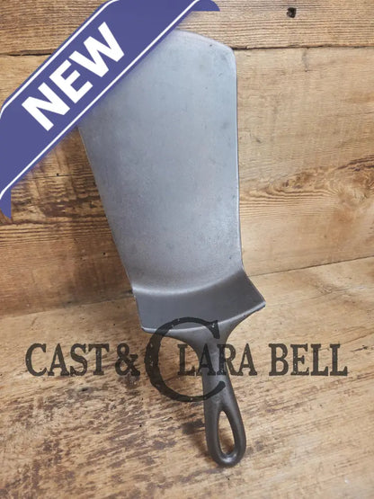 Gorgeous custom made Wagner Cast Iron Skillet Spatula. From an 1800’s ’Double arc’ Wagner Skillet. AMAZING craftmanship
