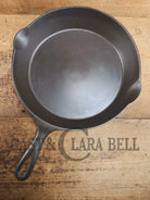 GORGEOUS! Early 1900’s Era #9 Wapak straight block bacon skillet. One of a kind piece for your gourmet kitchen! Skillet