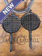 GORGEOUS. Early 1900’s Griswold New American No. 8 Waffle Iron with Low Base 976 C/977 C - Waffle Iron