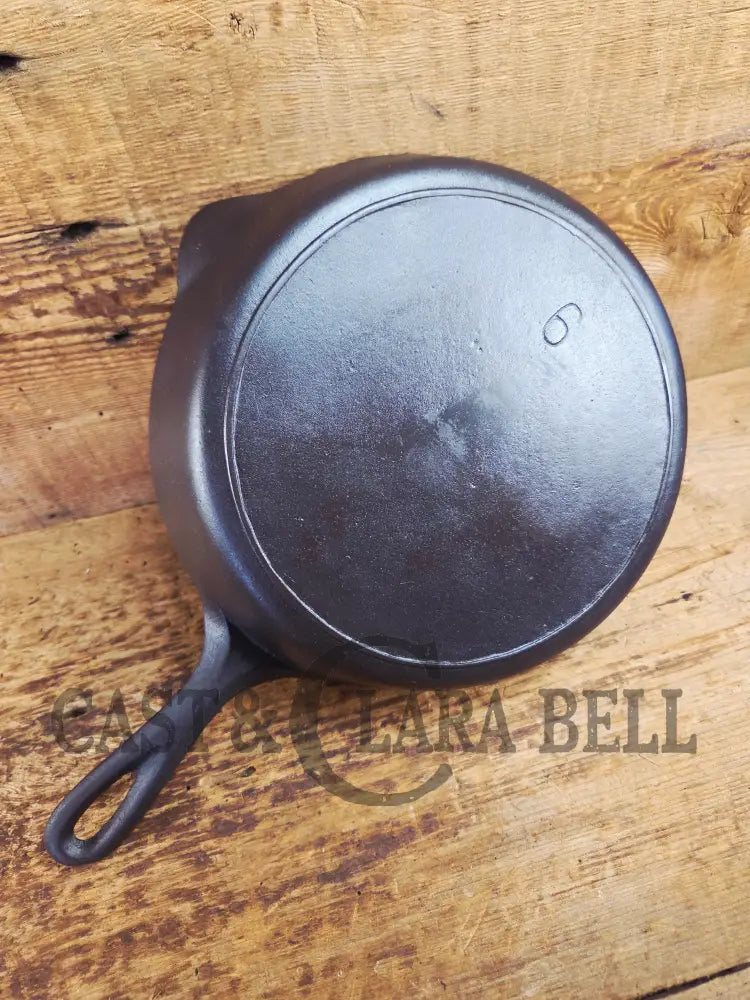 Gorgeous Early 1900’s Lodge #6 Skillet with Single Notch Heat Ring with ’I’ makers mark. Not an easy one to find.