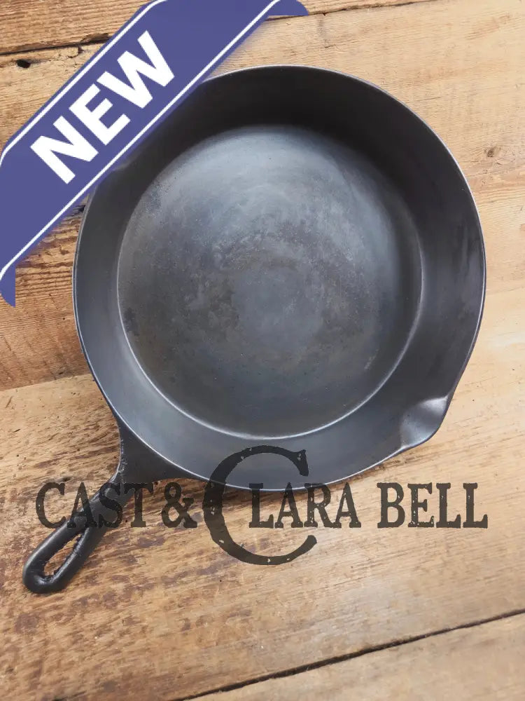 Gorgeous early 1900’s Wapak #9 (#102) cast iron skillet. Made with Erie pattern restored and Ready to Use! Skillet