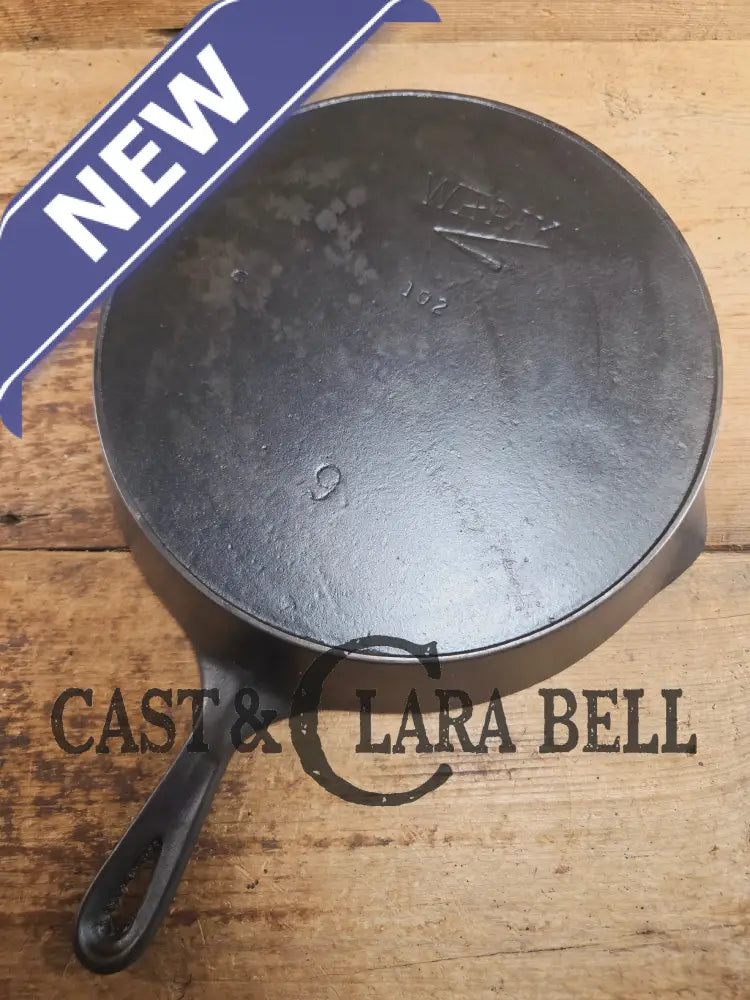 Gorgeous early 1900’s Wapak #9 (#102) cast iron skillet. Made with Erie pattern restored and Ready to Use! Skillet