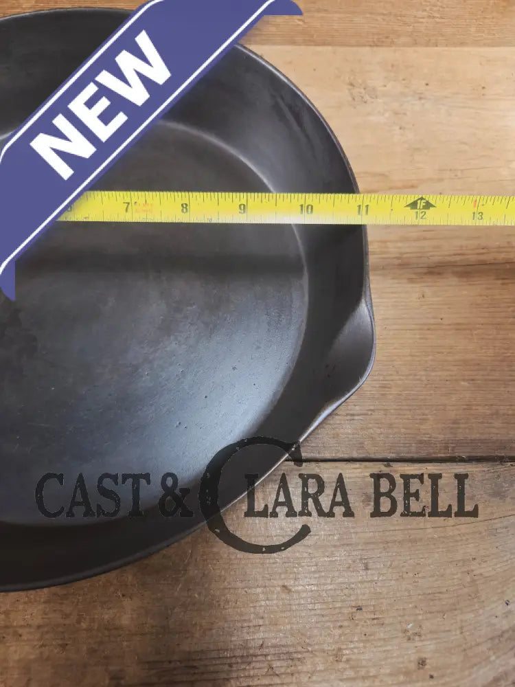 Gorgeous early 1900’s Wapak #9 (#102) cast iron skillet. Made with Erie pattern restored and Ready to Use! Skillet
