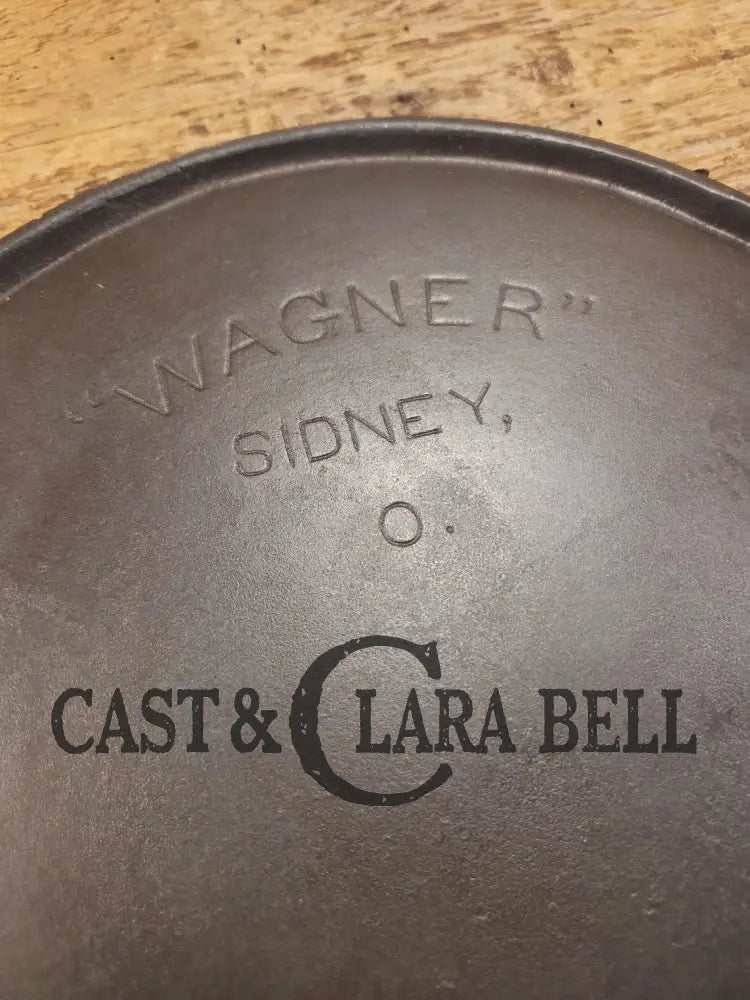 Gorgeous Griddle! Hard to Find early 1900’s Wagner ’Arc’ Logo #12 Bailed. Awesome daily user and in mint condition.