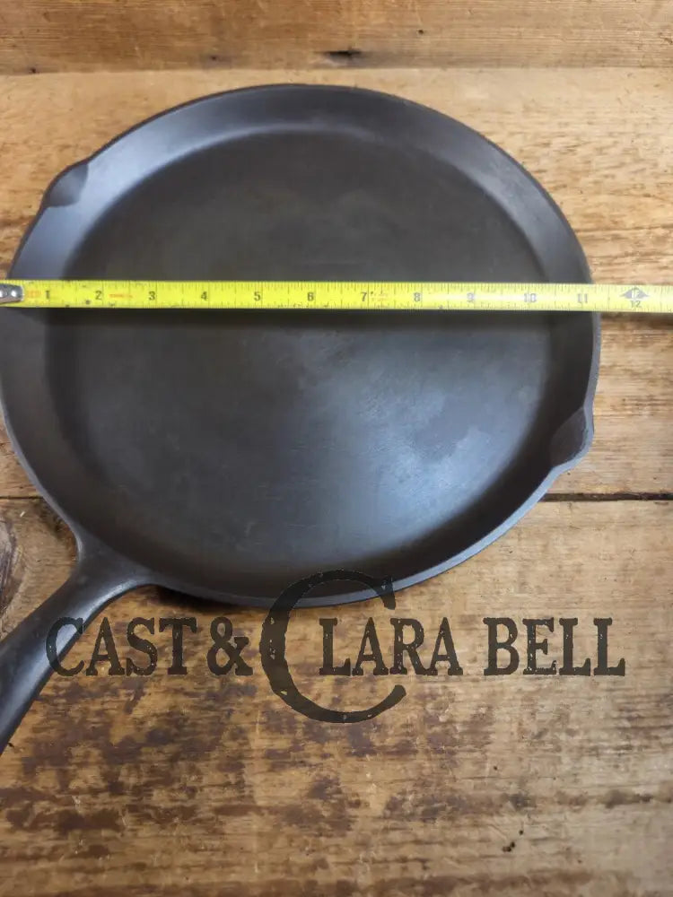 GORGEOUS. Griswold #109 Cast Iron Skillet Griddle with Small Block Logo 202 Bakeware