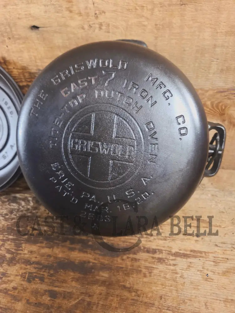 GORGEOUS. Griswold #7 fully marked Tite-Top Dutch Oven 2603 high dome fully marked lid 2604 - Dutch Ovens Trivets &