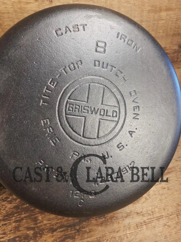 Gorgeous Griswold #8 Tite-Top Dutch Oven Erie PA USA p/n 1278 C with Button Top Logo Lid. Great for soups stews and