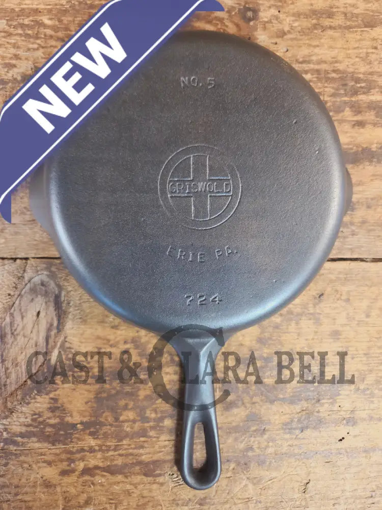 Gorgeous! Griswold No. 5 Cast Iron Skillet with Small Block Logo and Smooth Bottom 724 - Skillet