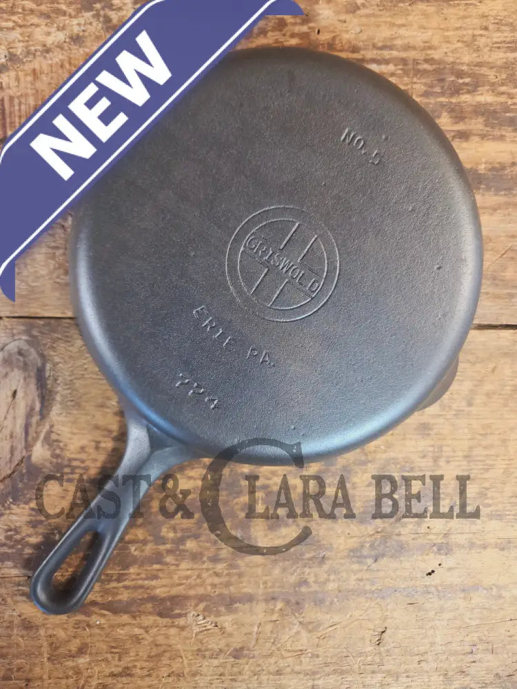 Gorgeous! Griswold No. 5 Cast Iron Skillet with Small Block Logo and Smooth Bottom 724 - Skillet