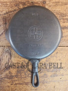 Gorgeous! Griswold No. 5 Cast Iron Skillet with Small Block Logo and Smooth Bottom 724 - Skillet
