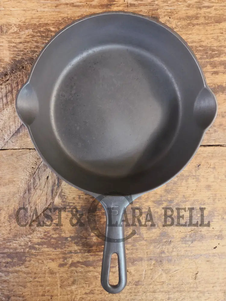 Gorgeous! Griswold No. 5 Cast Iron Skillet with Small Block Logo and Smooth Bottom 724 - Skillet