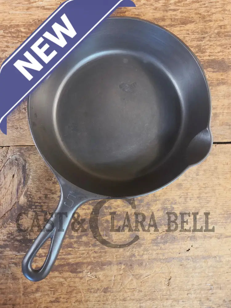 Gorgeous! Griswold No. 5 Cast Iron Skillet with Small Block Logo and Smooth Bottom 724 H - Skillet