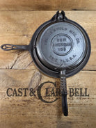 Gorgeous! Hard to Find EARLY 1900’s (Erie Logo Era) Griswold New American RAISED letter style #9 Waffle Iron! Paddles