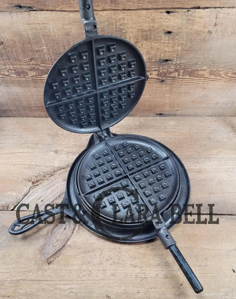 Gorgeous! Hard To Find Early 1900’S (Erie Logo Era) Griswold New American Style #9 Waffle Iron!