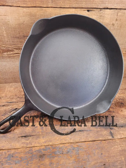 Gorgeous! Htf 1890S Third Series Erie (Griswold) #10 Cast Iron Skillet 716 B.