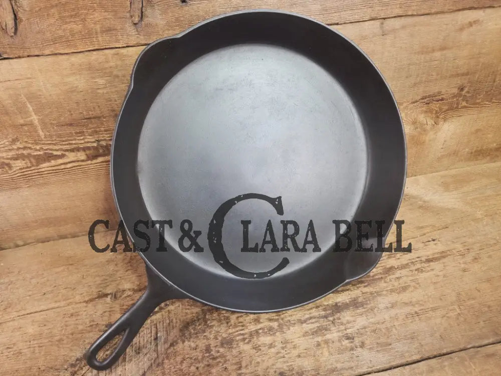 Gorgeous! HTF 1890’s Third Series Erie (Griswold) #12 Cast Iron Skillet. The biggest made in the series Skillet