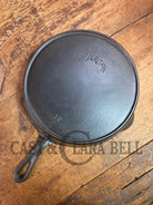 Gorgeous HTF Favorite Stove and Range made Puritan No. 10 Skillet Skillet