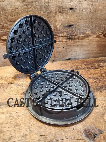 Gorgeous! Late 1800’S #7 -8 Decorative A&J Cox Inc Philadelphia Pa Cast Waffle Iron Waffle Iron