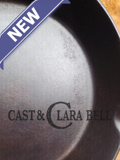 Gorgeous Mid 1900’s Lodge #6 Skillet with Three Notch Heat Ring with ’JB’ makers mark. Perfect for saute & sides (Copy)